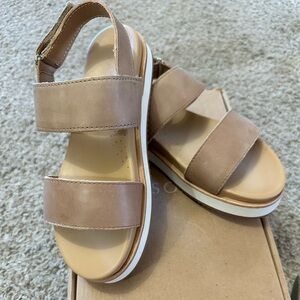 Tan Leather Sandals